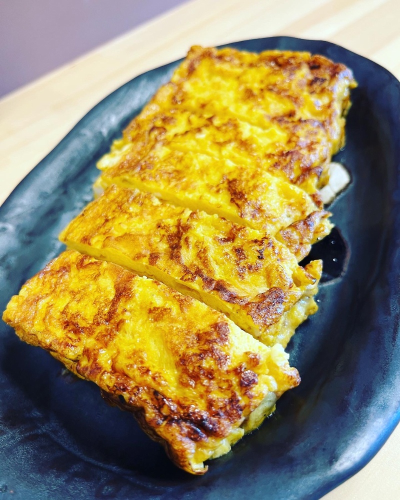 HARAJUKU DINER名物の焼きたてだし巻き玉子